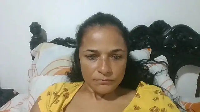 GiveLove1 online show from 10-31-25, 01:08