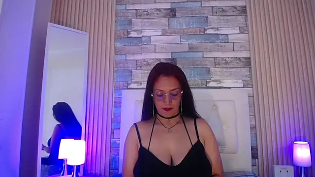 dayana mendoza69 online show from 04-17-26, 09:39