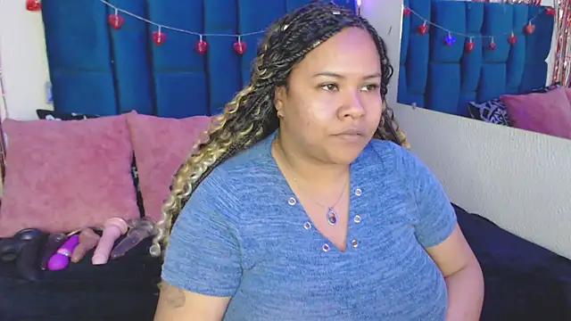 Snapshot of alba_sex10 chatting on 03-18-25, 04:39 alba sex10 online show from 03-18-25, 04:39