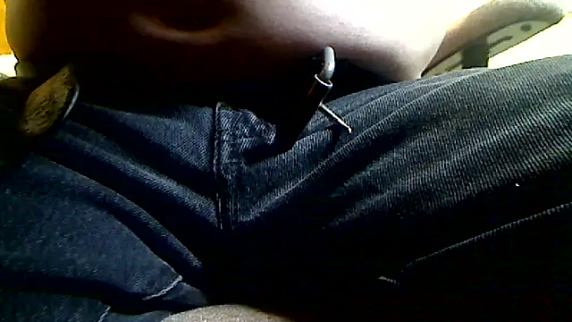 Snapshot of markluvskitty chatting on 04-13-26, 12:09 markluvskitty online show from 04-13-26, 12:09