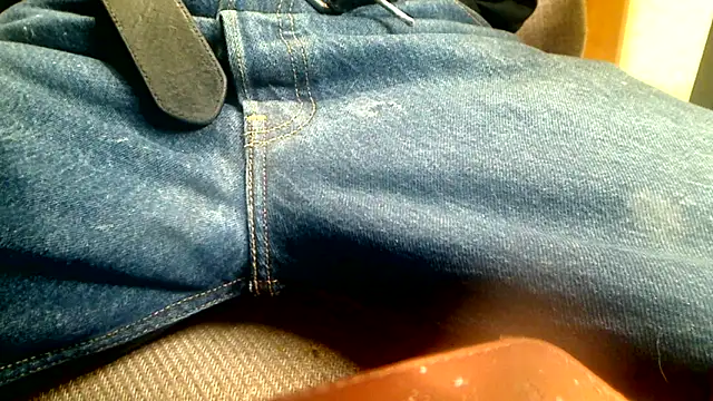 Snapshot of markluvskitty chatting on 02-11-26, 02:39 markluvskitty online show from 02-11-26, 02:39