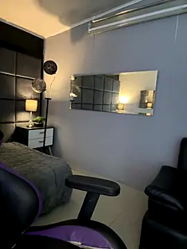 Snapshot of CHERRYY_BOMB_ chatting on 09-10-25, 05:45 CHERRYY BOMB online show from 09-10-25, 05:45