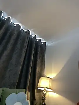 CHERRYY BOMB  online show from 04-15-26, 06:45