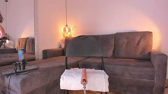 Isabella francoo online show from 12-05-25, 12:15