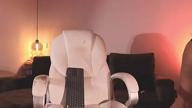 Isabella francoo online show from 04-16-26, 11:44