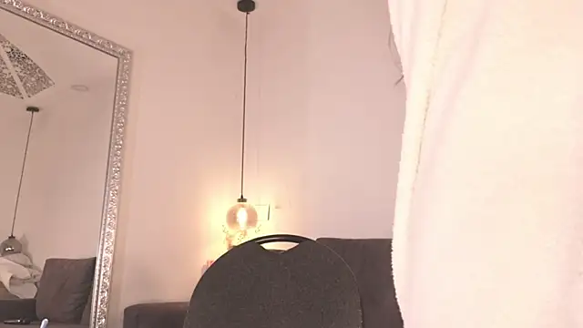 Isabella francoo online show from 12-19-25, 11:56