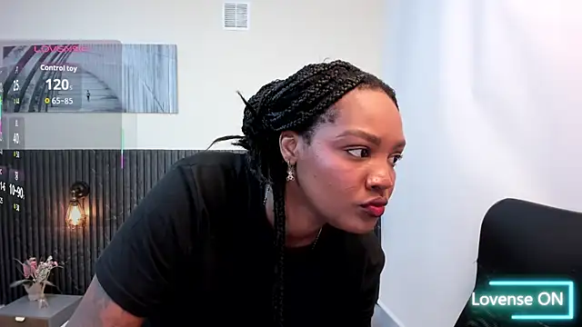 chanel brunette online show from 01-18-26, 12:19