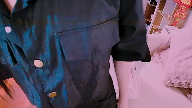 Lee Mi online show from 02-15-26, 04:39