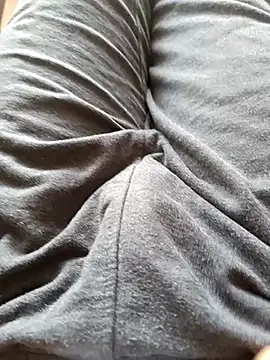 HeftyTheory7 online show from 11-17-25, 06:50