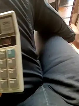 HeftyTheory7 online show from 11-15-25, 09:02