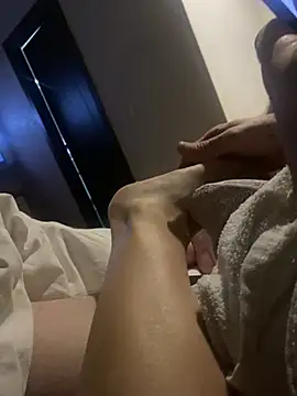 Snapshot of WreckedCrop chatting on 12-14-24, 12:01 WreckedCrop online show from 12-14-24, 12:01