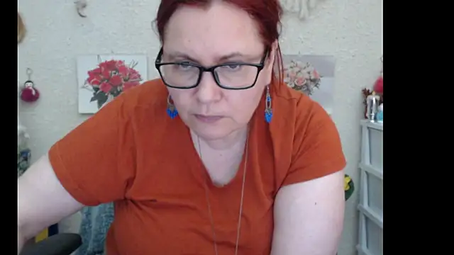 Snapshot of PlayfullMature chatting on 09-21-25, 06:24 PlayfullMature online show from 09-21-25, 06:24