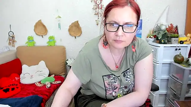 Snapshot of PlayfullMature chatting on 03-20-25, 10:51 PlayfullMature online show from 03-20-25, 10:51