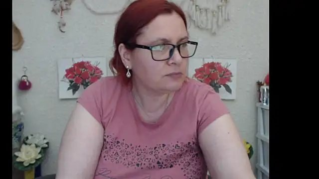 Snapshot of PlayfullMature chatting on 09-23-25, 10:39 PlayfullMature online show from 09-23-25, 10:39