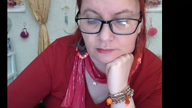 Snapshot of PlayfullMature chatting on 10-06-25, 10:49 PlayfullMature online show from 10-06-25, 10:49