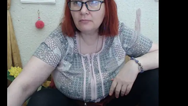 Snapshot of PlayfullMature chatting on 10-10-25, 01:01 PlayfullMature online show from 10-10-25, 01:01