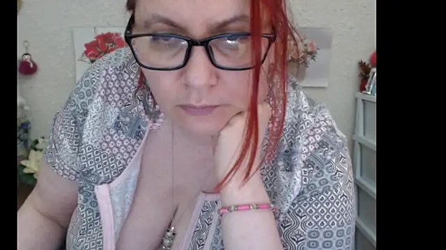 Snapshot of PlayfullMature chatting on 09-20-25, 10:15 PlayfullMature online show from 09-20-25, 10:15