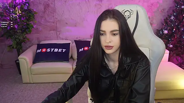 Snapshot of Tina_Breeze chatting on 12-29-24, 06:16 Tina Breeze online show from 12-29-24, 06:16