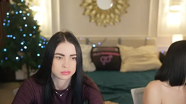 Tina Breeze online show from 12-23-25, 08:35