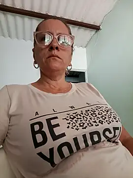 deisy summers47x online show from 02-16-25, 02:32