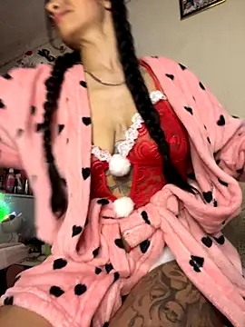  Dulcinea777 online show from 12-02-25, 02:34