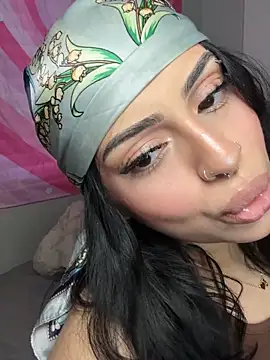 ThickerThanYoBitch online show from 03-15-26, 02:02