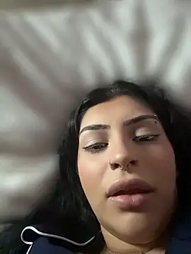 ThickerThanYoBitch online show from 04-26-26, 10:23