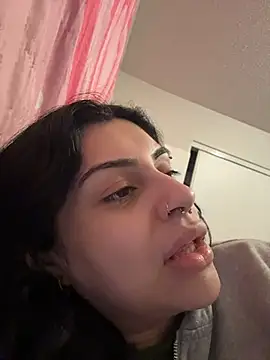 ThickerThanYoBitch online show from 02-06-26, 02:24