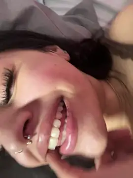 ThickerThanYoBitch online show from 01-18-25, 06:43