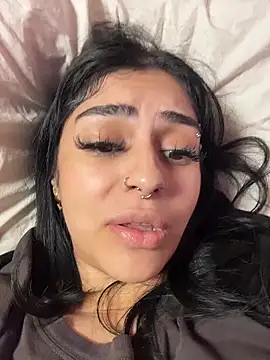 ThickerThanYoBitch online show from 10-14-25, 02:17