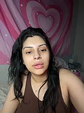 ThickerThanYoBitch online show from 04-25-26, 09:01