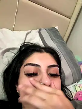 ThickerThanYoBitch online show from 10-08-25, 03:08