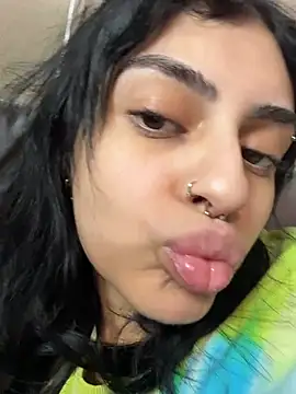 ThickerThanYoBitch online show from 11-15-25, 03:16