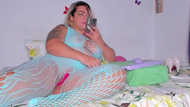 Snapshot of natasha_rodriguez1_ chatting on 05-29-26, 12:49 natasha rodriguez1 online show from 05-29-26, 12:49