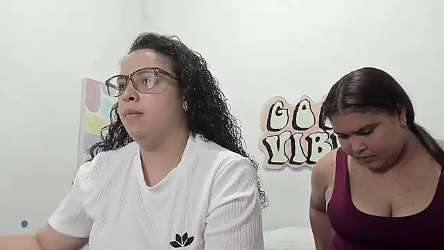 Snapshot of Danielaandximena chatting on 02-06-26, 12:06 Danielaandximena online show from 02-06-26, 12:06