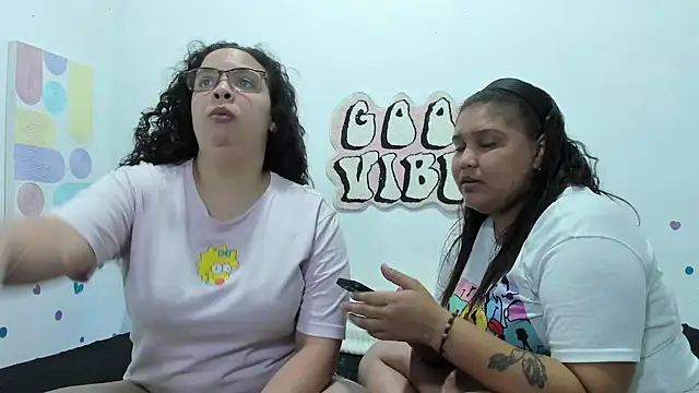 Snapshot of Danielaandximena chatting on 12-05-25, 02:21 Danielaandximena online show from 12-05-25, 02:21