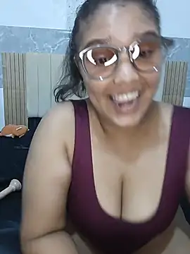Danielaandximena online show from 07-15-26, 03:57