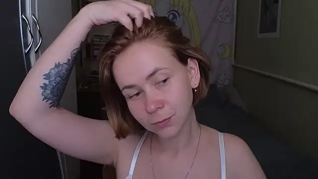 Snapshot of Riley_Roo chatting on 05-09-26, 10:51 Riley Roo online show from 05-09-26, 10:51