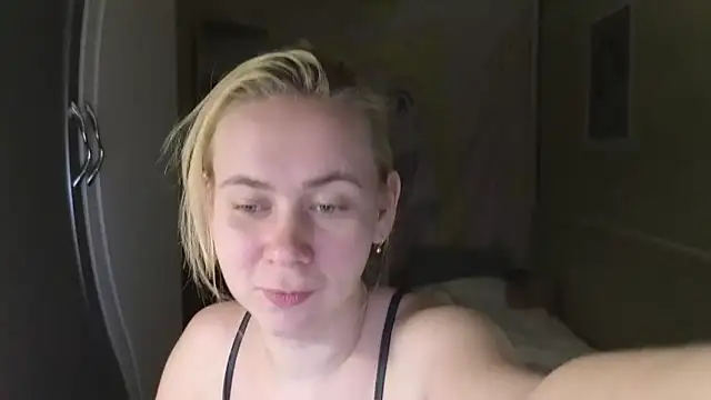 Snapshot of Riley_Roo chatting on 02-27-26, 06:19 Riley Roo online show from 02-27-26, 06:19