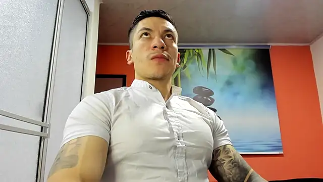 Snapshot of aquiles_51 chatting on 02-13-26, 02:06 aquiles 51 online show from 02-13-26, 02:06