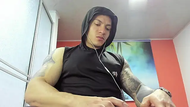 Snapshot of aquiles_51 chatting on 02-19-26, 02:36 aquiles 51 online show from 02-19-26, 02:36