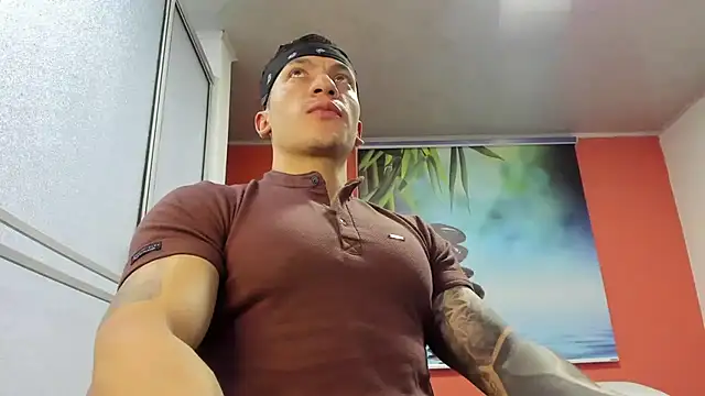 aquiles 51 online show from 03-16-26, 05:48