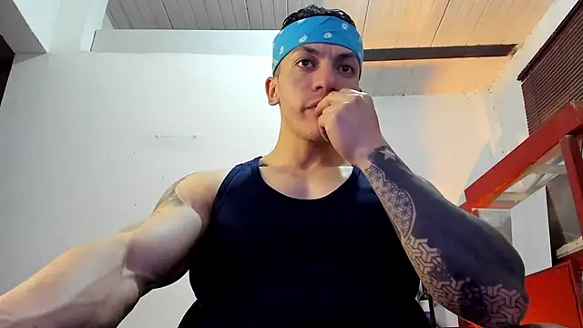 aquiles 51 online show from 11-12-25, 08:45