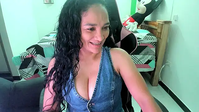 Snapshot of rayza_mature_154 chatting on 09-10-25, 02:49 rayza mature 154 online show from 09-10-25, 02:49