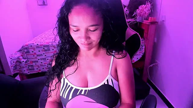 Snapshot of rayza_mature_154 chatting on 11-04-25, 02:54 rayza mature 154 online show from 11-04-25, 02:54