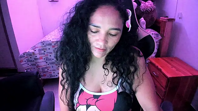 Snapshot of rayza_mature_154 chatting on 05-26-26, 03:32 rayza mature 154 online show from 05-26-26, 03:32
