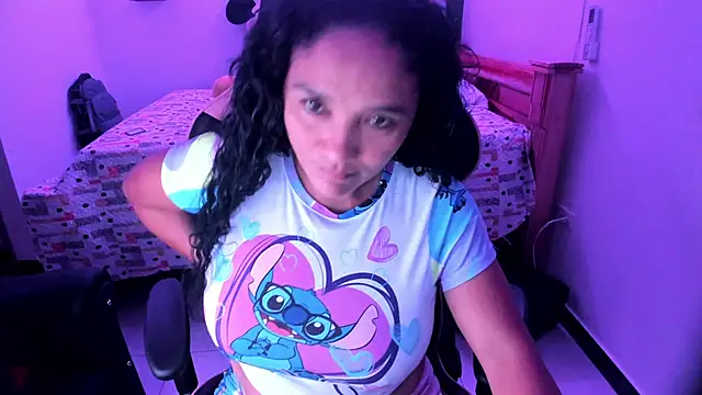 Snapshot of rayza_mature_154 chatting on 11-01-25, 03:02 rayza mature 154 online show from 11-01-25, 03:02