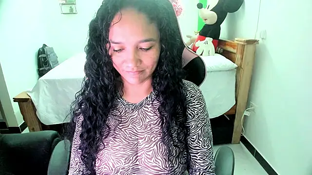 Snapshot of rayza_mature_154 chatting on 10-29-25, 03:22 rayza mature 154 online show from 10-29-25, 03:22