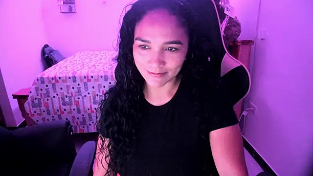 Snapshot of rayza_mature_154 chatting on 11-26-25, 07:14 rayza mature 154 online show from 11-26-25, 07:14