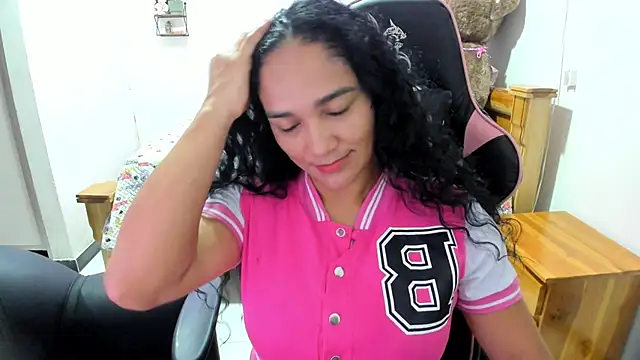 Snapshot of rayza_mature_154 chatting on 05-24-26, 04:18 rayza mature 154 online show from 05-24-26, 04:18